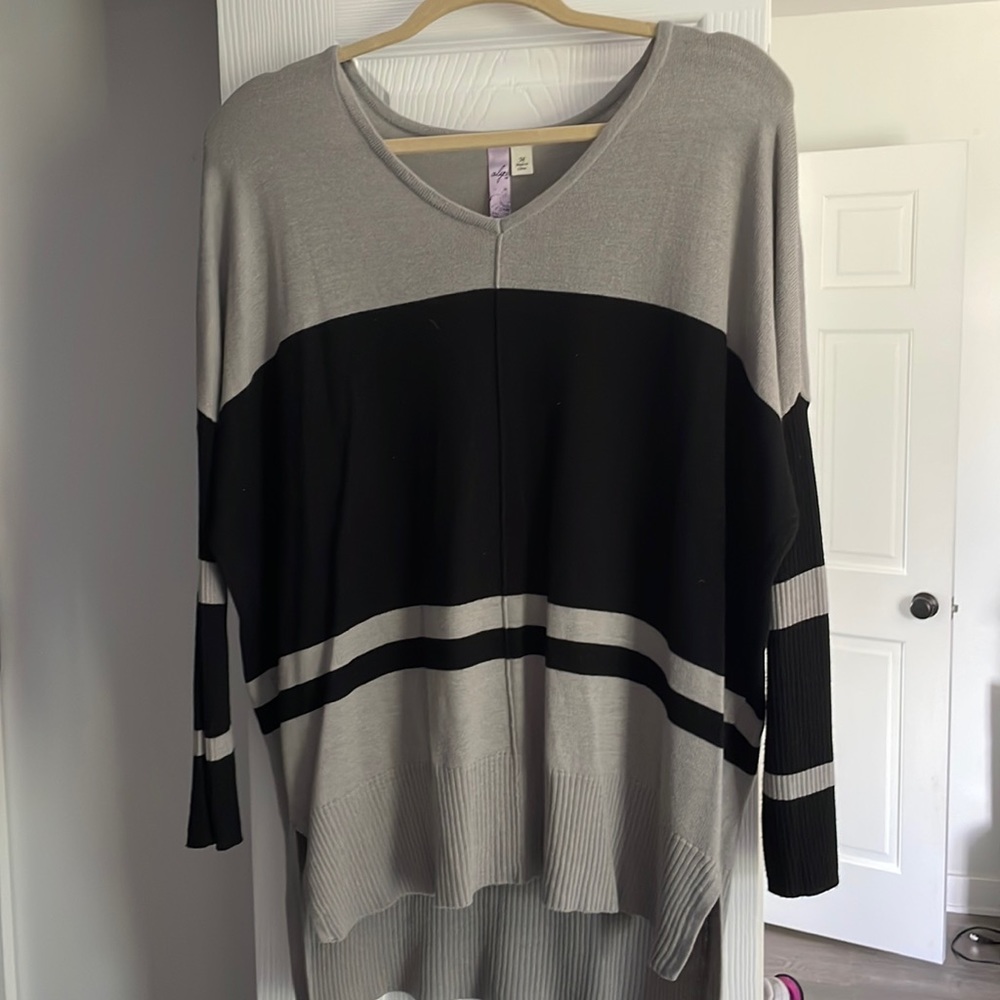 Long sleeve sweater